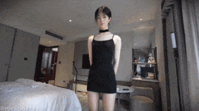 漂亮伪娘妮卡西嗷 身材苗条黑丝高跟 新年快乐教练今天就来给你开个小灶不要偷懒哦 无套输出精液射满丝腿