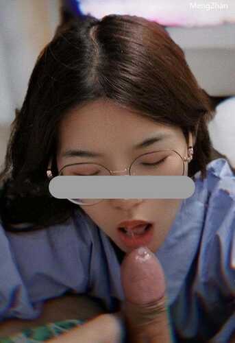海角虎扑网红女神反差婊眼镜妹（Meier）不雅自拍+海角各种JRS裸舞啪啪啪分享