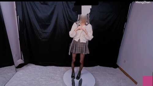 【诱导侵犯】漫展少女约拍私房 被摄影师诱导捆绑强奸