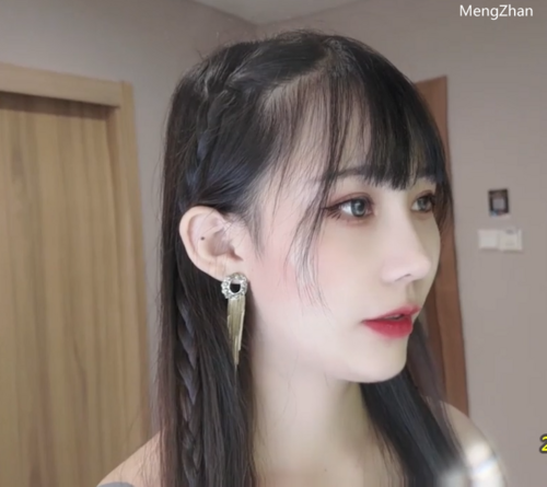 网红糖糖为当啦啦队长主动求经理被中出内射潜规则3
