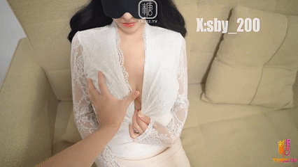 【极致小妈感】 小妈裙饥渴月月再一次被当成母狗一样玩弄  敏感嫩穴随意插到抽搐 -水冰月